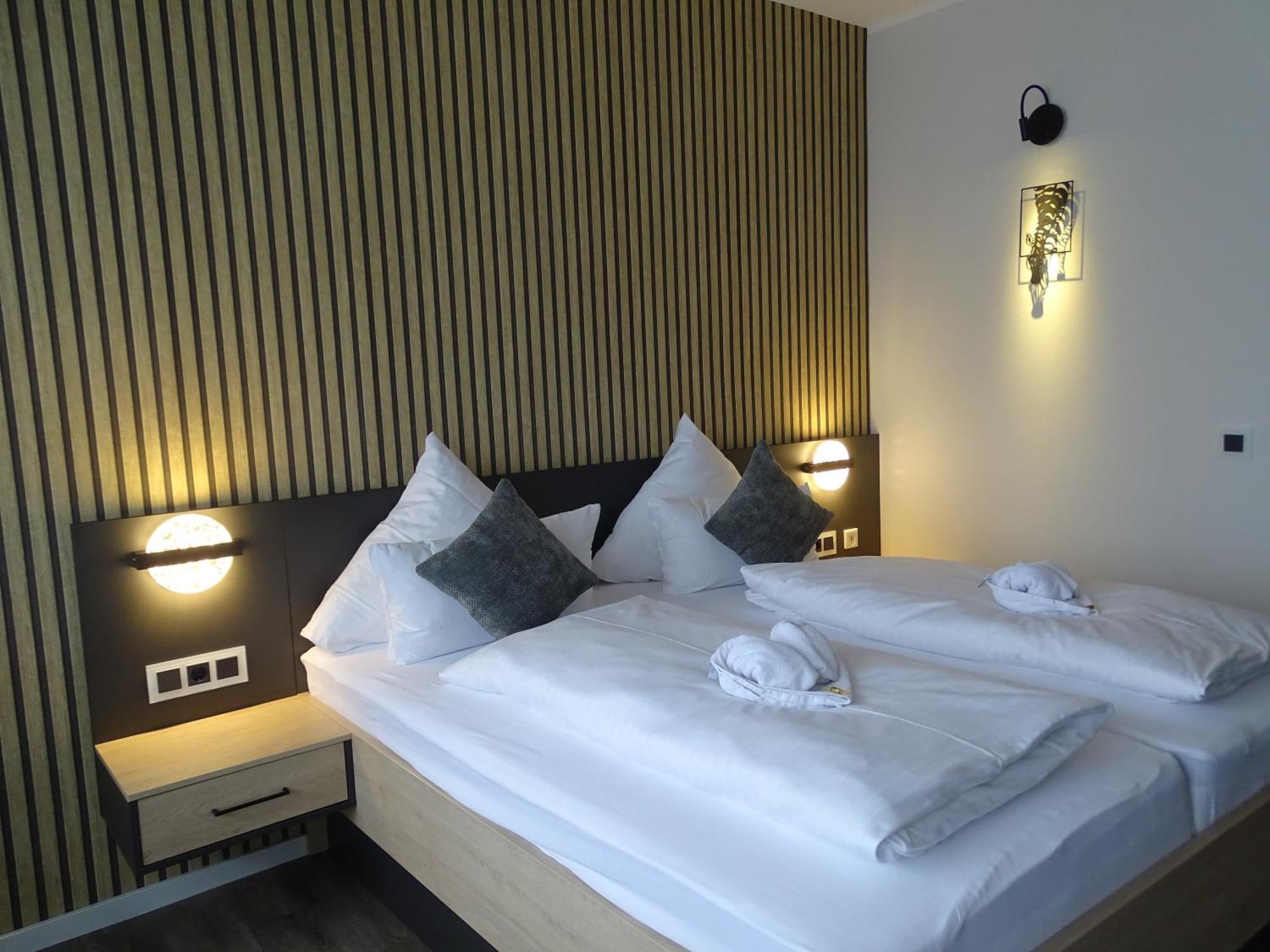 Hotel Zur Therme Erwitte Ngoại thất bức ảnh