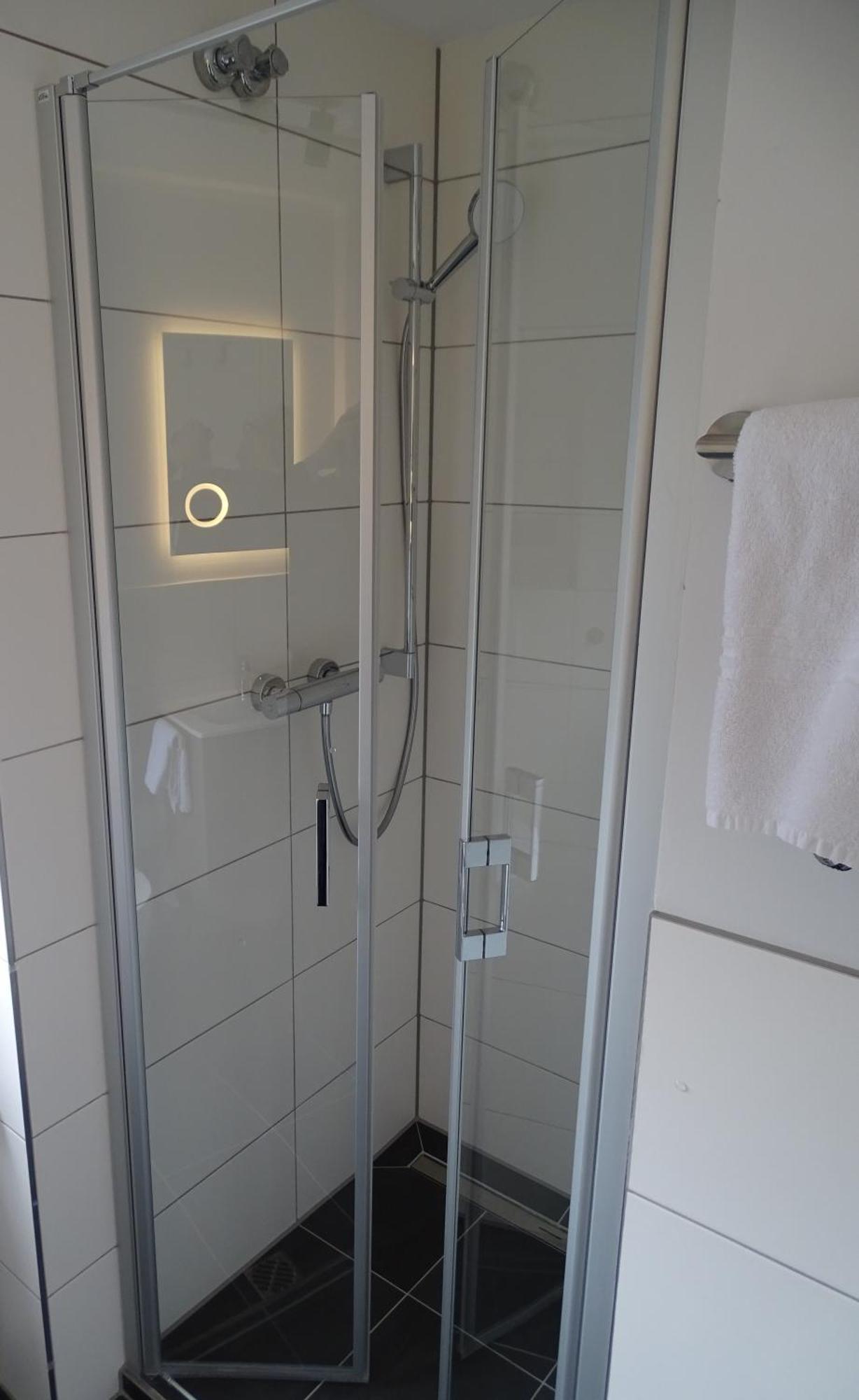 Hotel Zur Therme Erwitte Ngoại thất bức ảnh