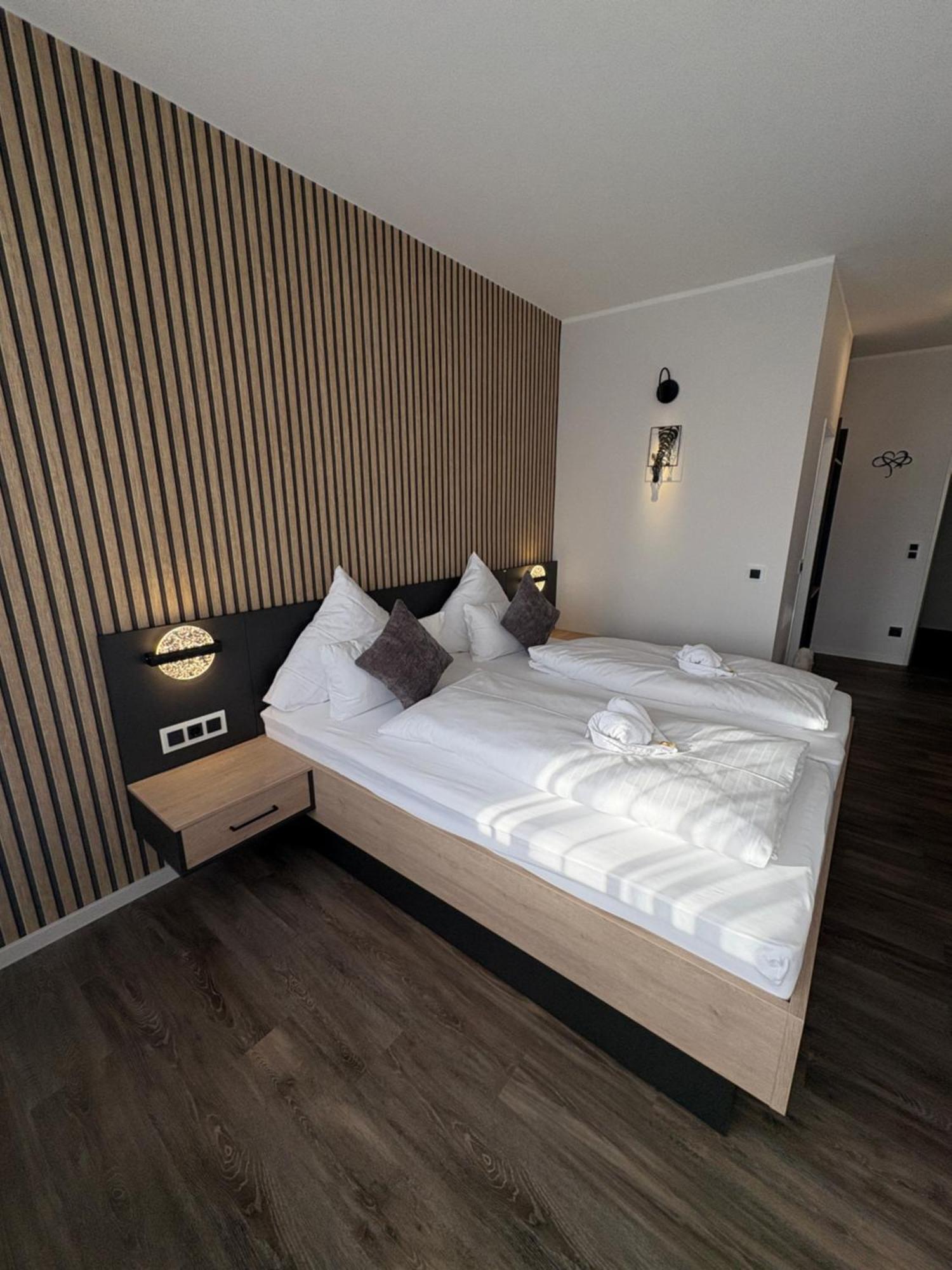 Hotel Zur Therme Erwitte Ngoại thất bức ảnh